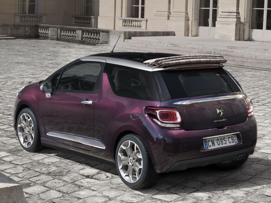  Citroen DS3 Cabrio Faubourg Addict 2013 года  (фото 2 из 2)
